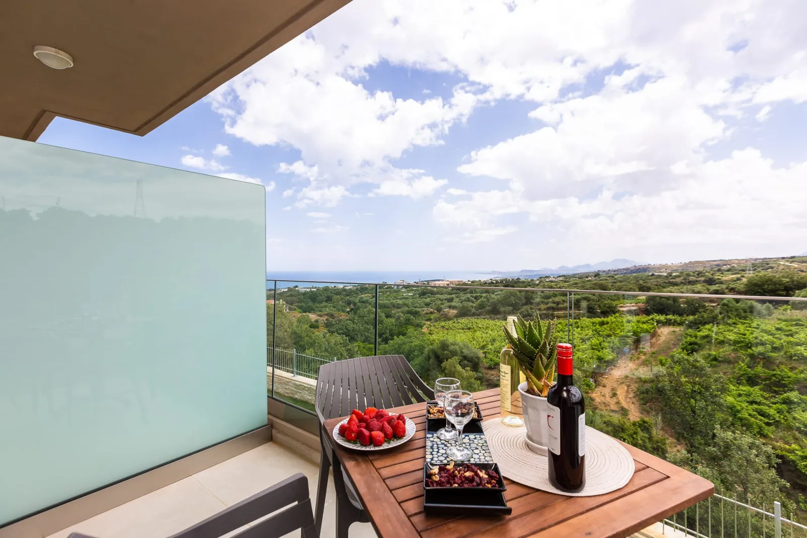 One Bedroom Apartment with Side Sea View