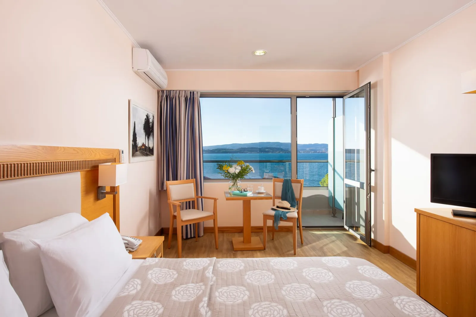 Triple Room with Sea View