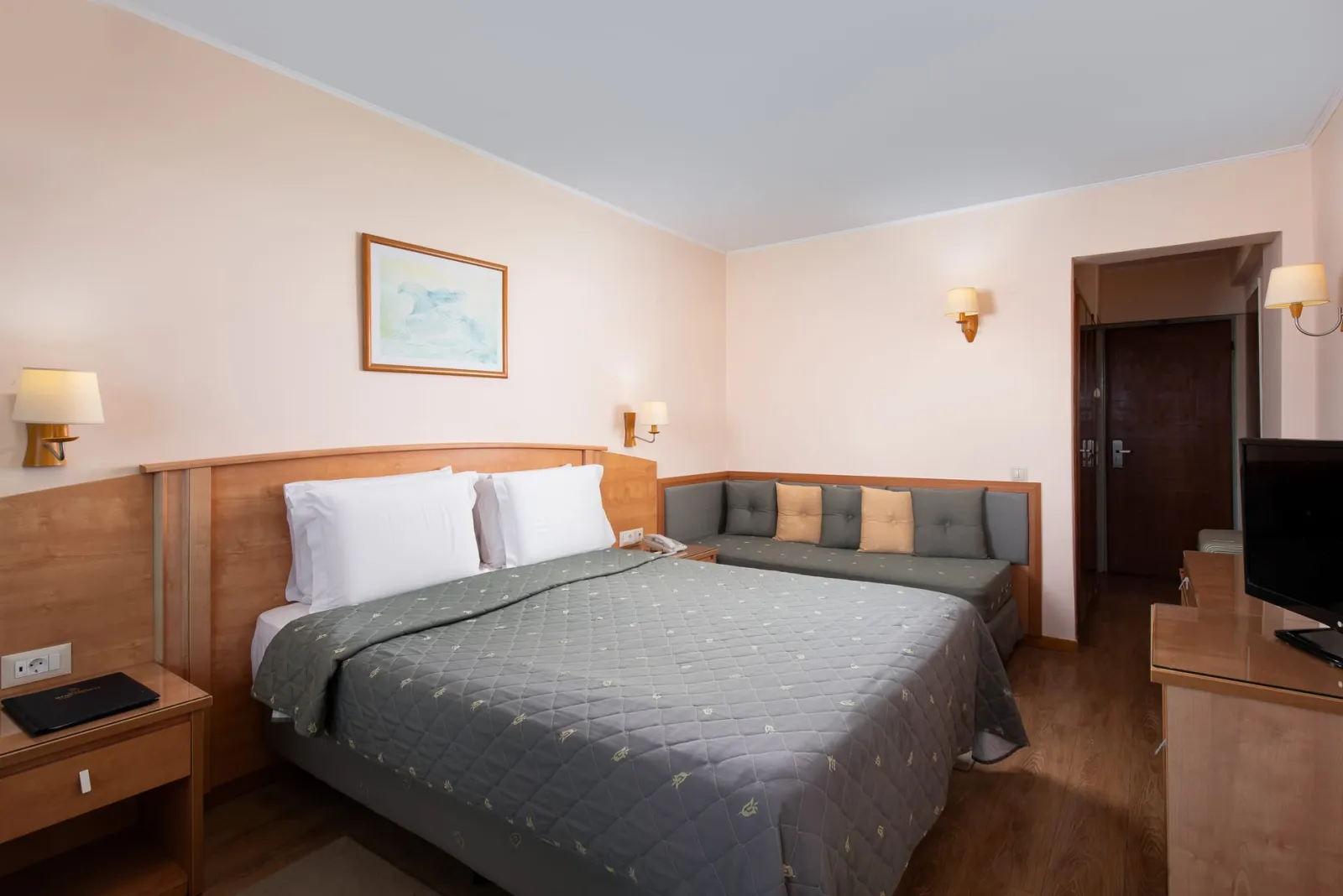 Triple Room with Sea View