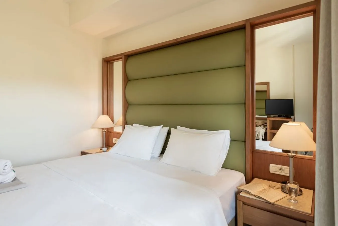 Inland View Suite