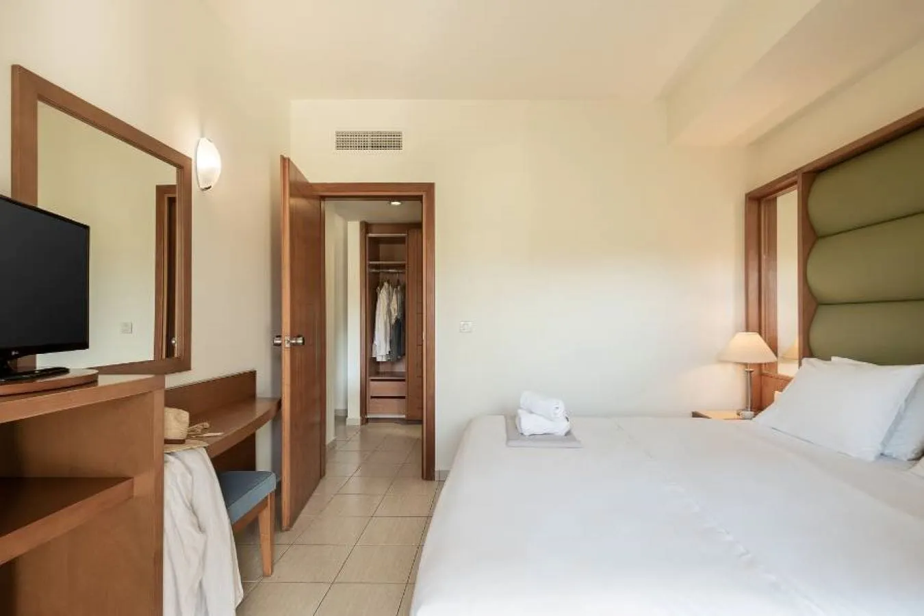 Inland View Suite