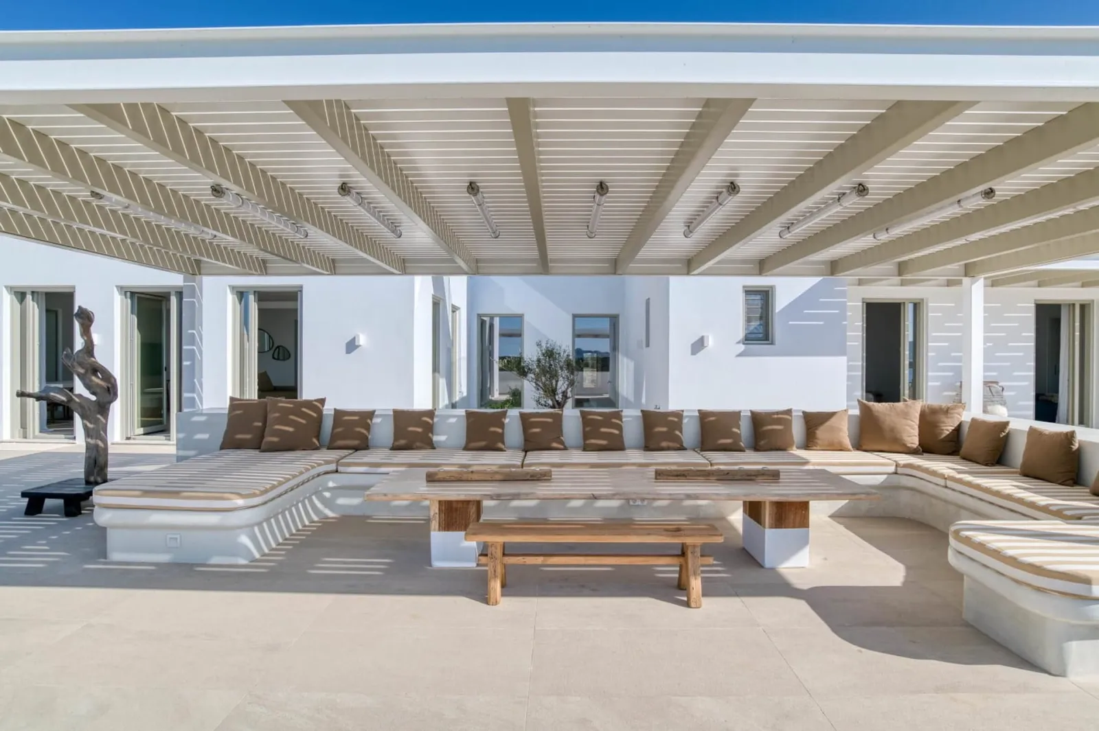 6 bedroom villa Miriam