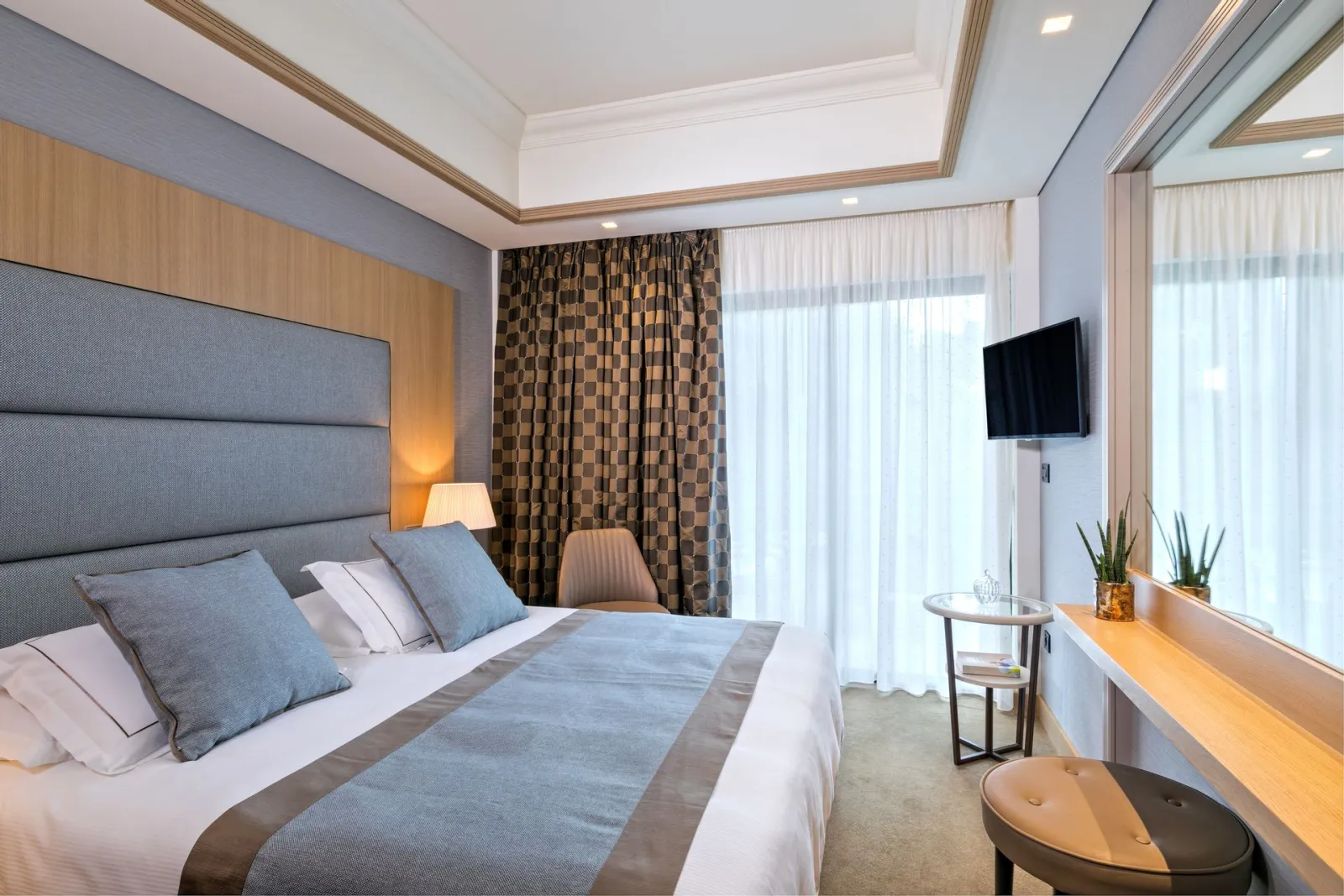 Double room - Hellenistic Walls View