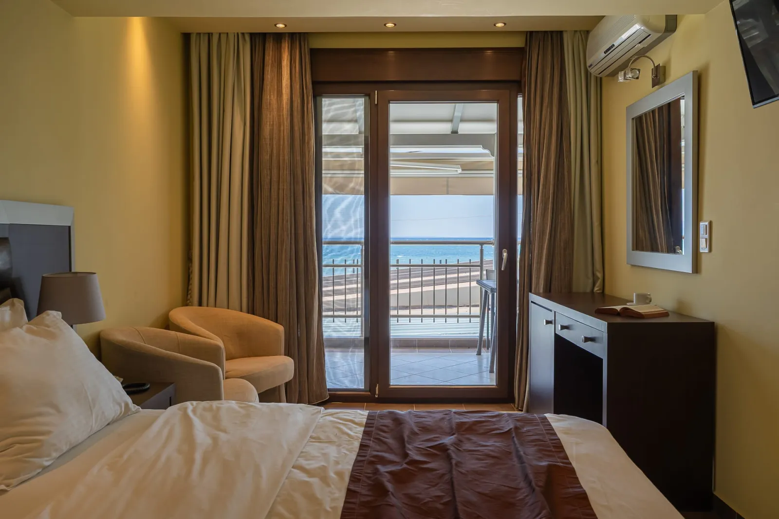 2 Bedroom Sea View Master Suite