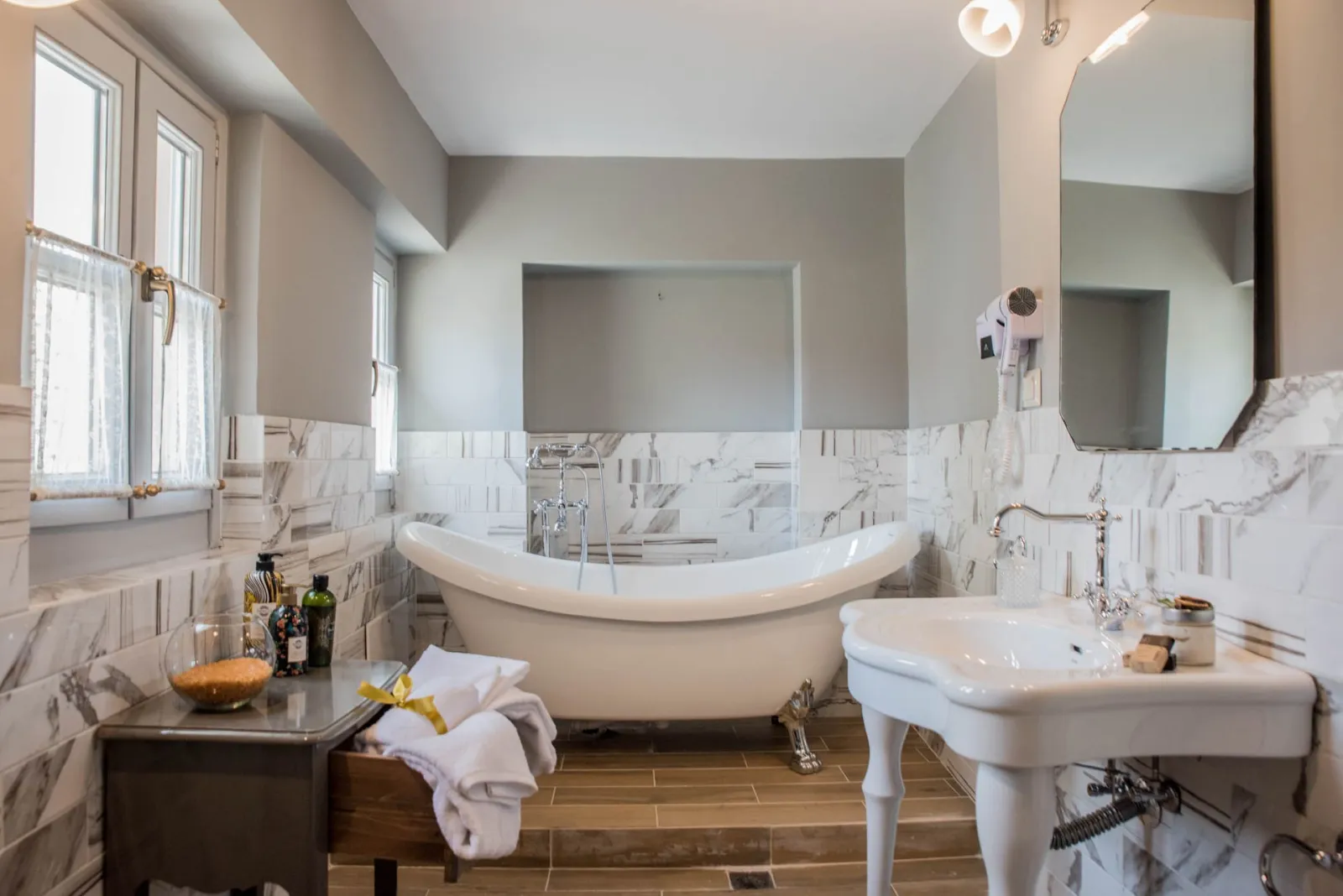 Two-Room Aliki &amp; Giovanni Suite