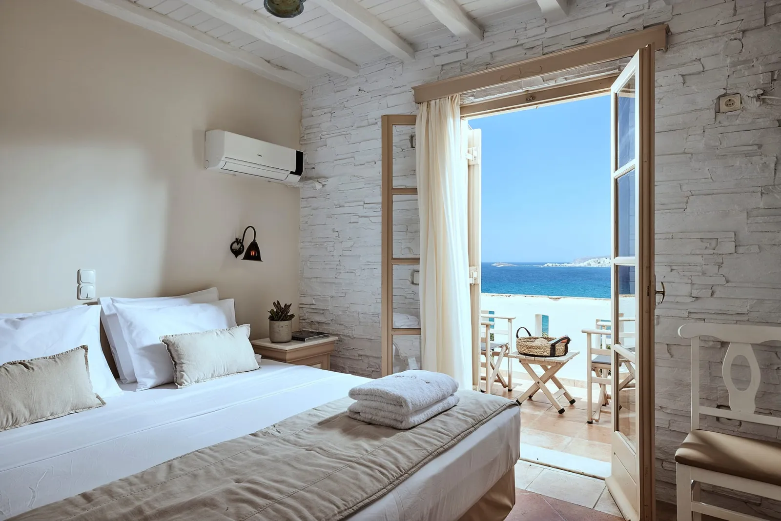 Deluxe Triple Room with Sea View
