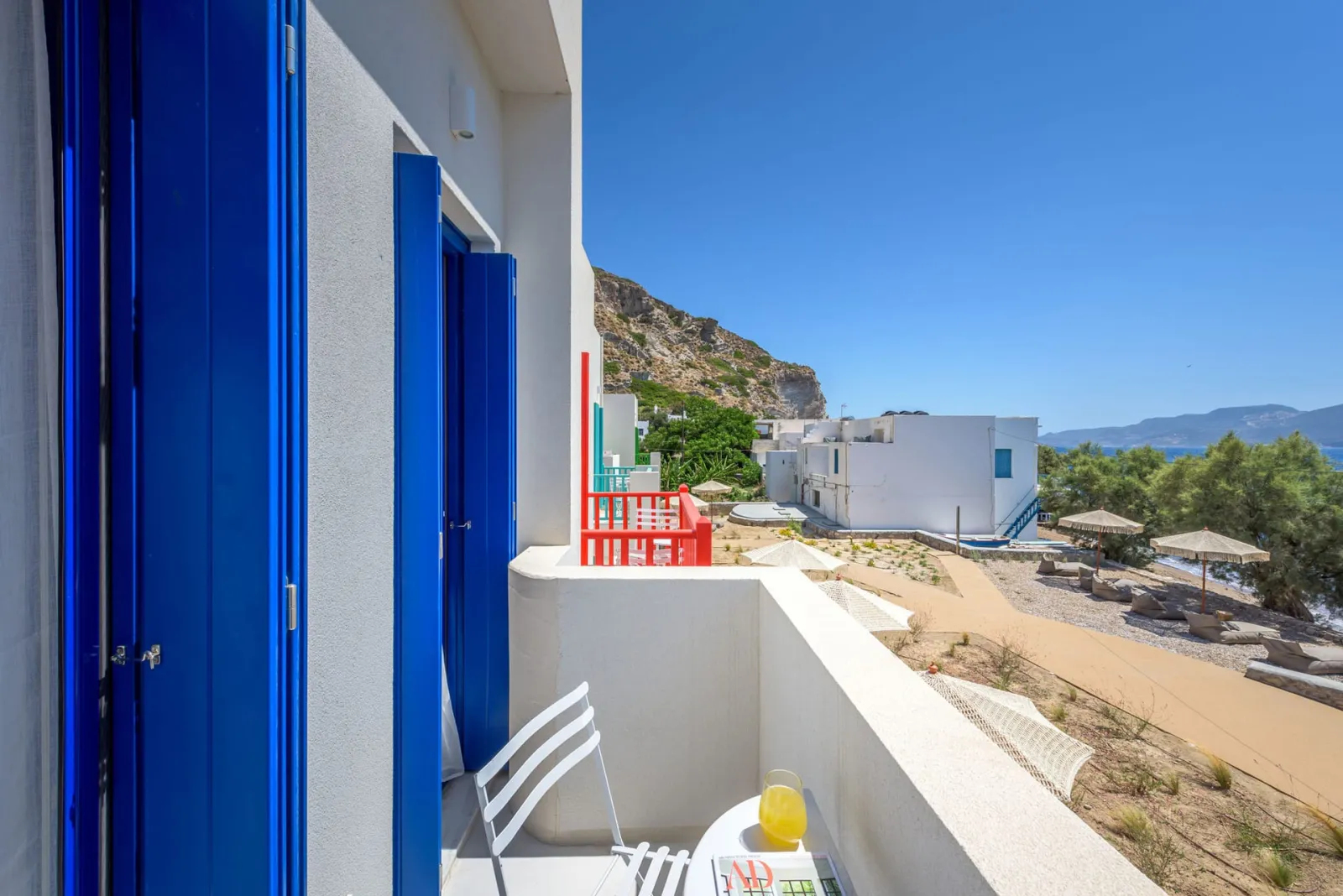 Beachfront Boutique House (BLUE)
