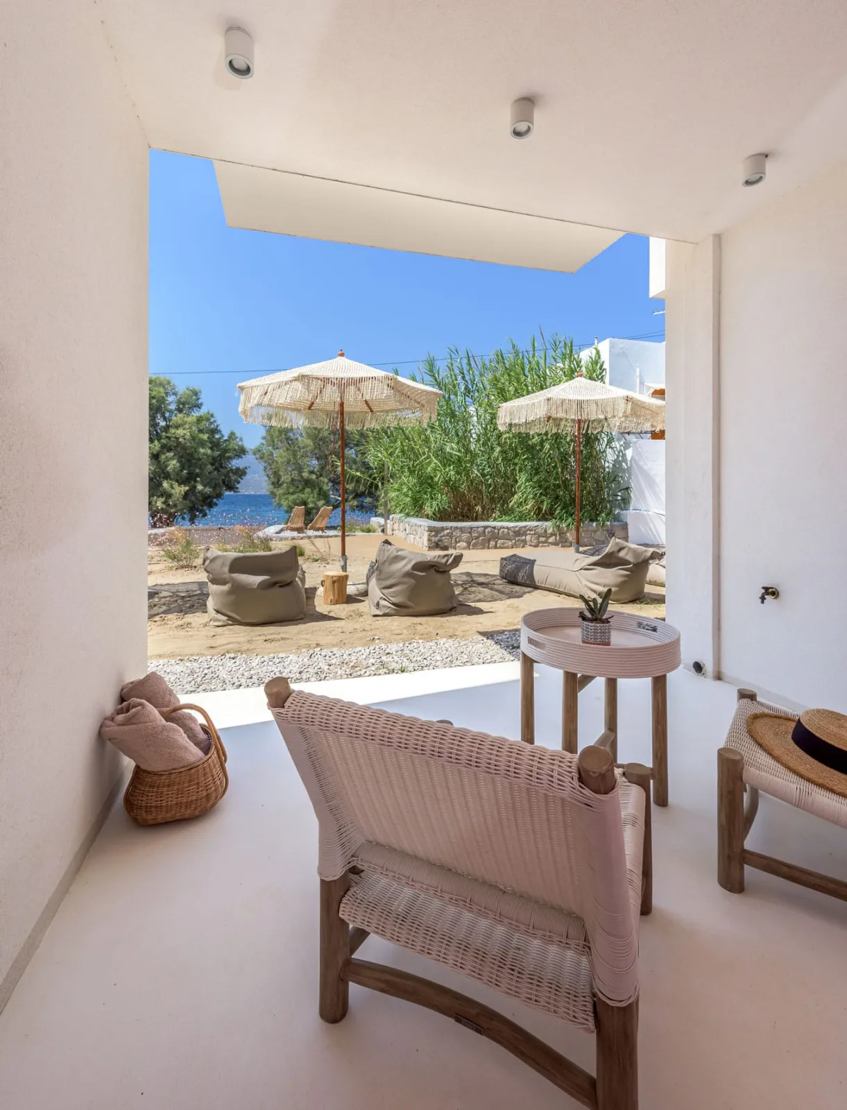 Beachfront Boutique House (RED)