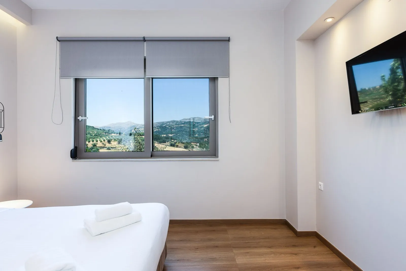 One-Bedroom Apartment (Levanta)