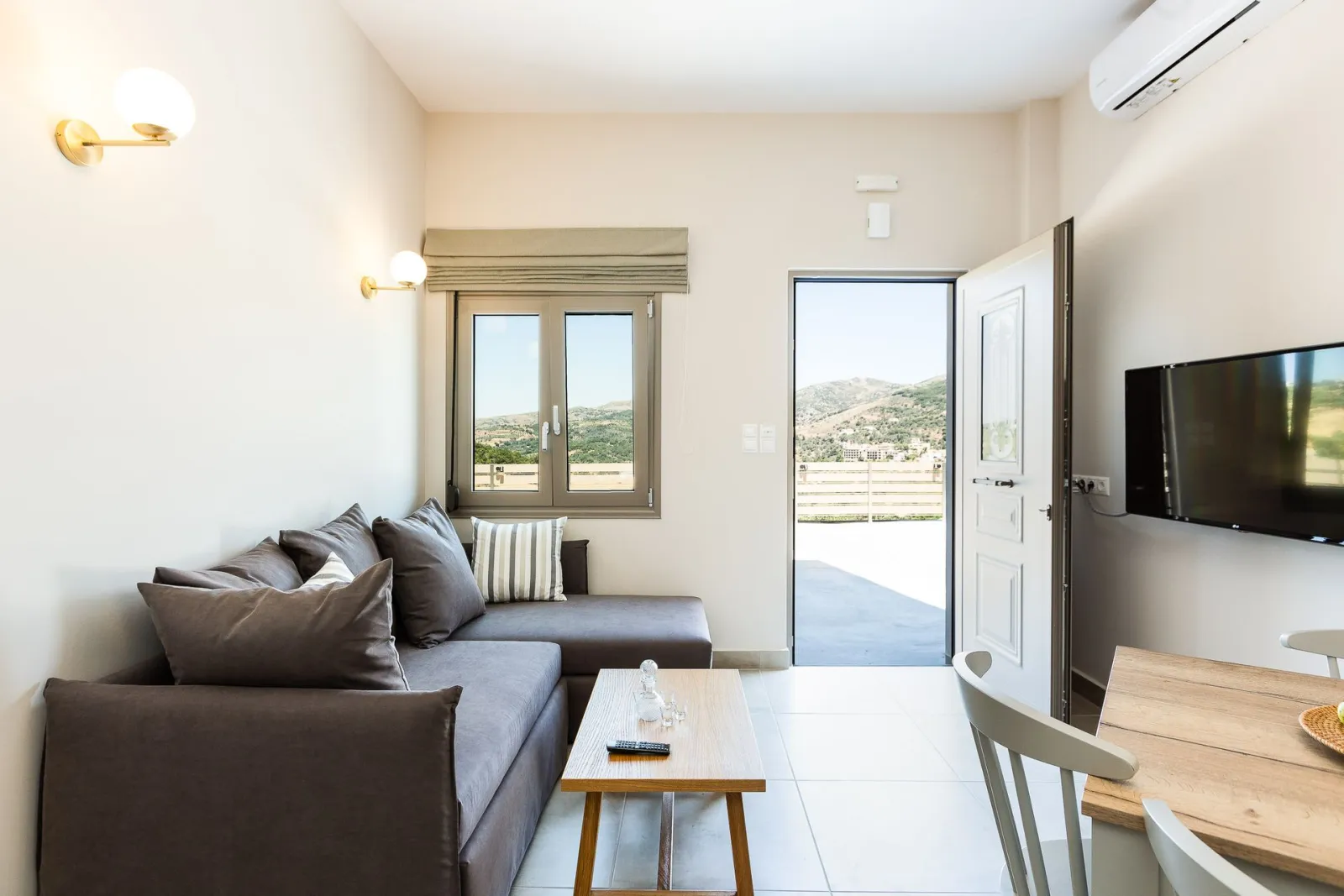 Superior Two-Bedroom Apartment (Menta)