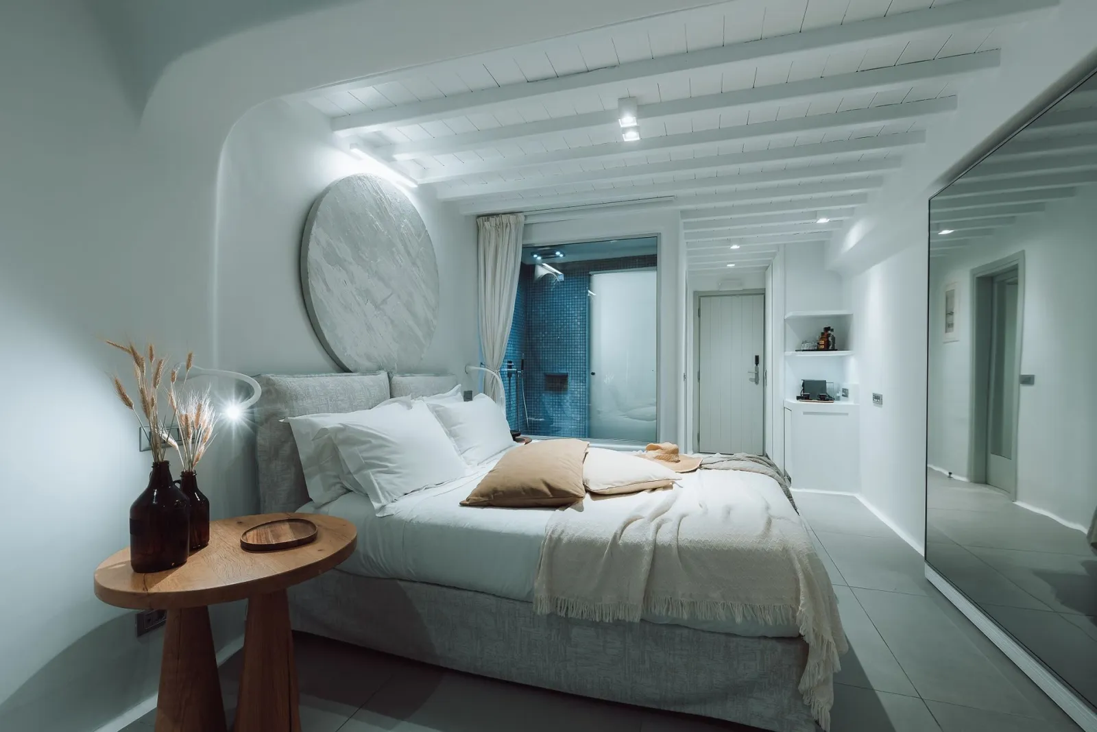 Deluxe Room with private patio hot tub 