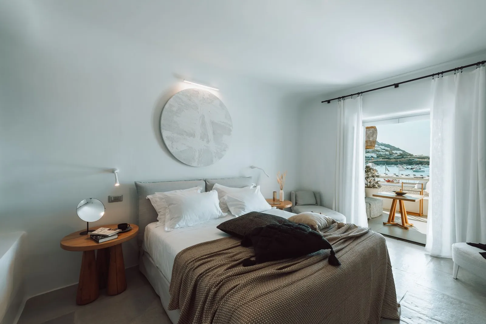 The Honeymoon Suite with seaview and hot tub