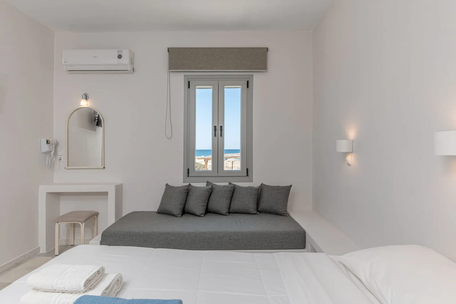 Deluxe Suite Sea View with private Jacuzzi
