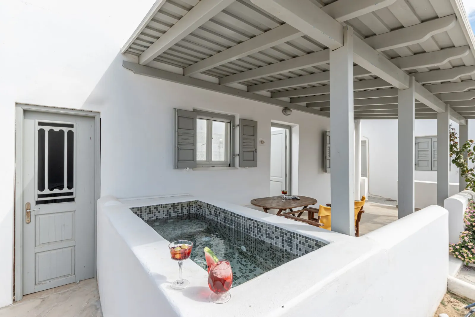 Family Apartment with private Jacuzzi