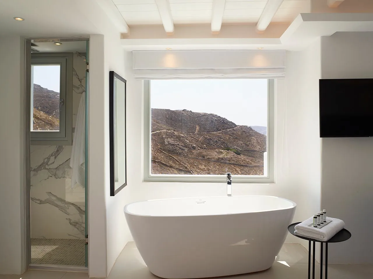 Executive Suite with Private Pool Panoramic Sea View - 38 m²