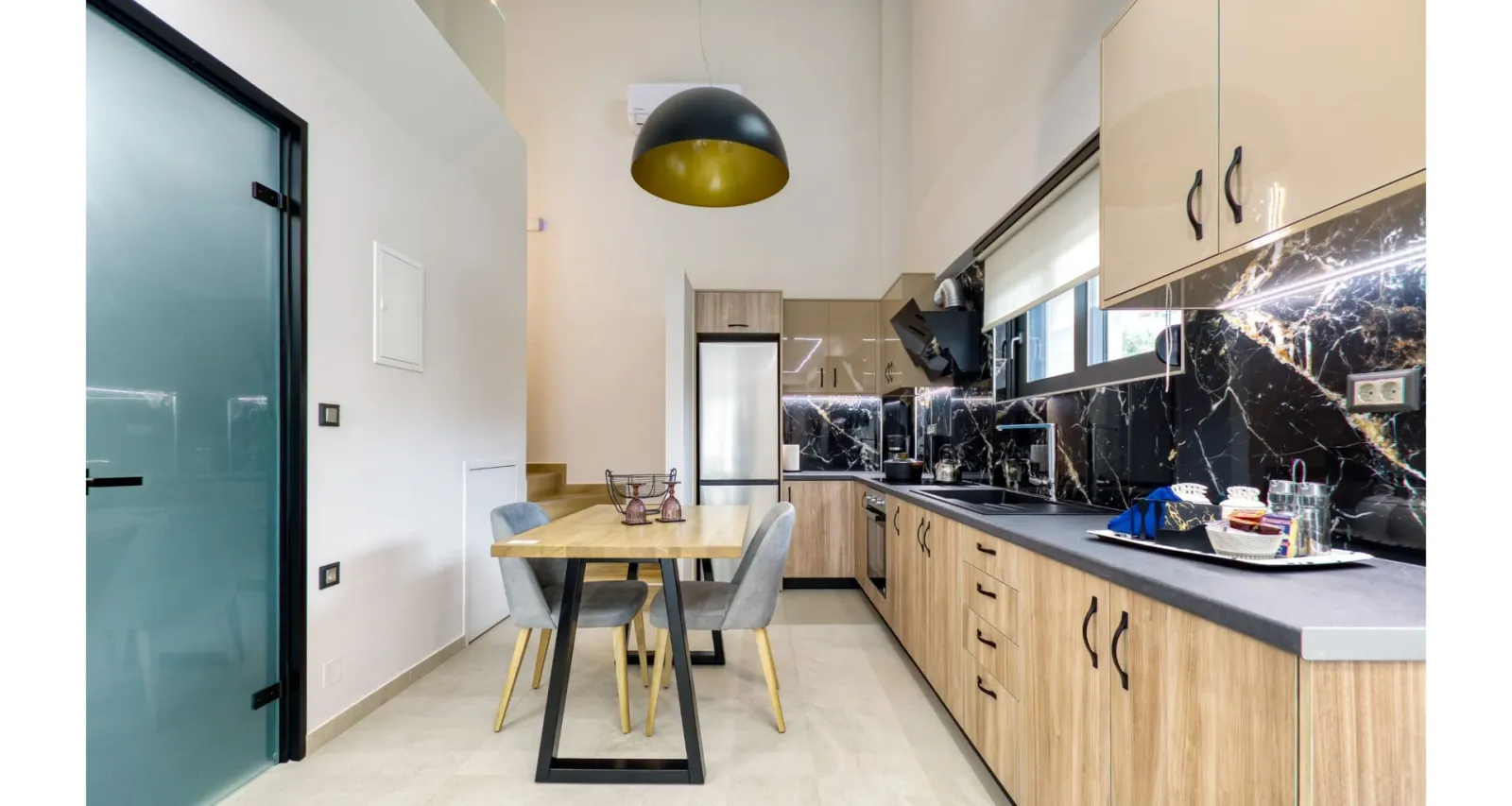 Suite - Split Level