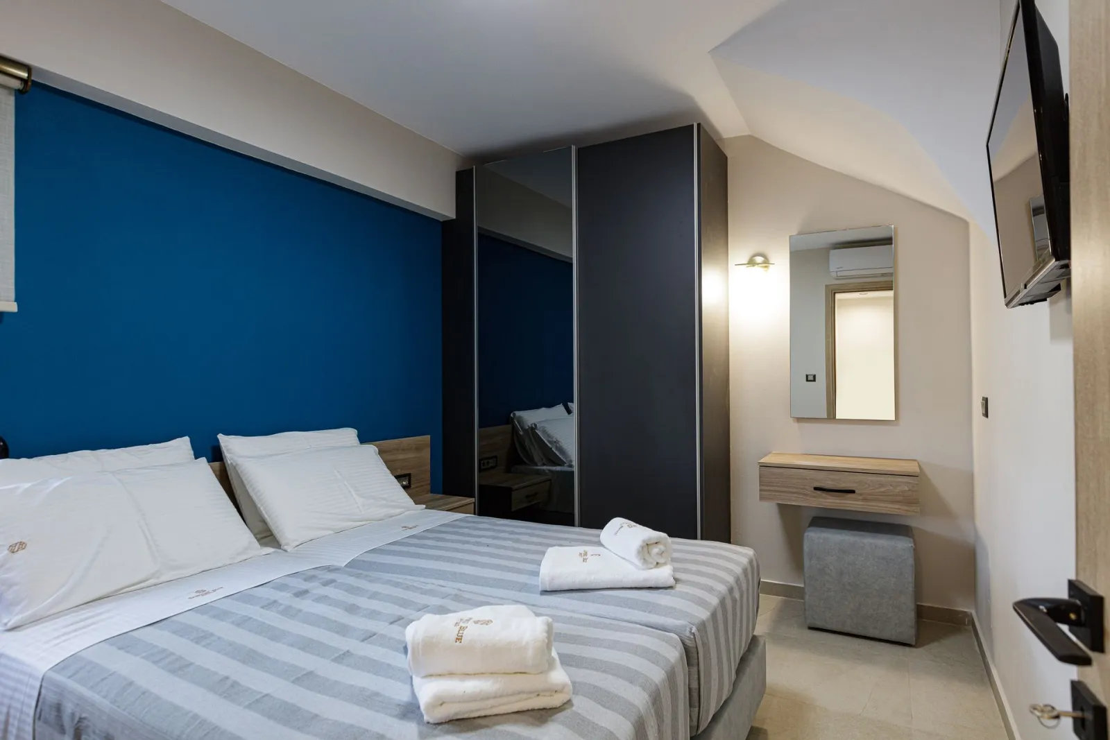 Two Bedroom Suite - Split Level