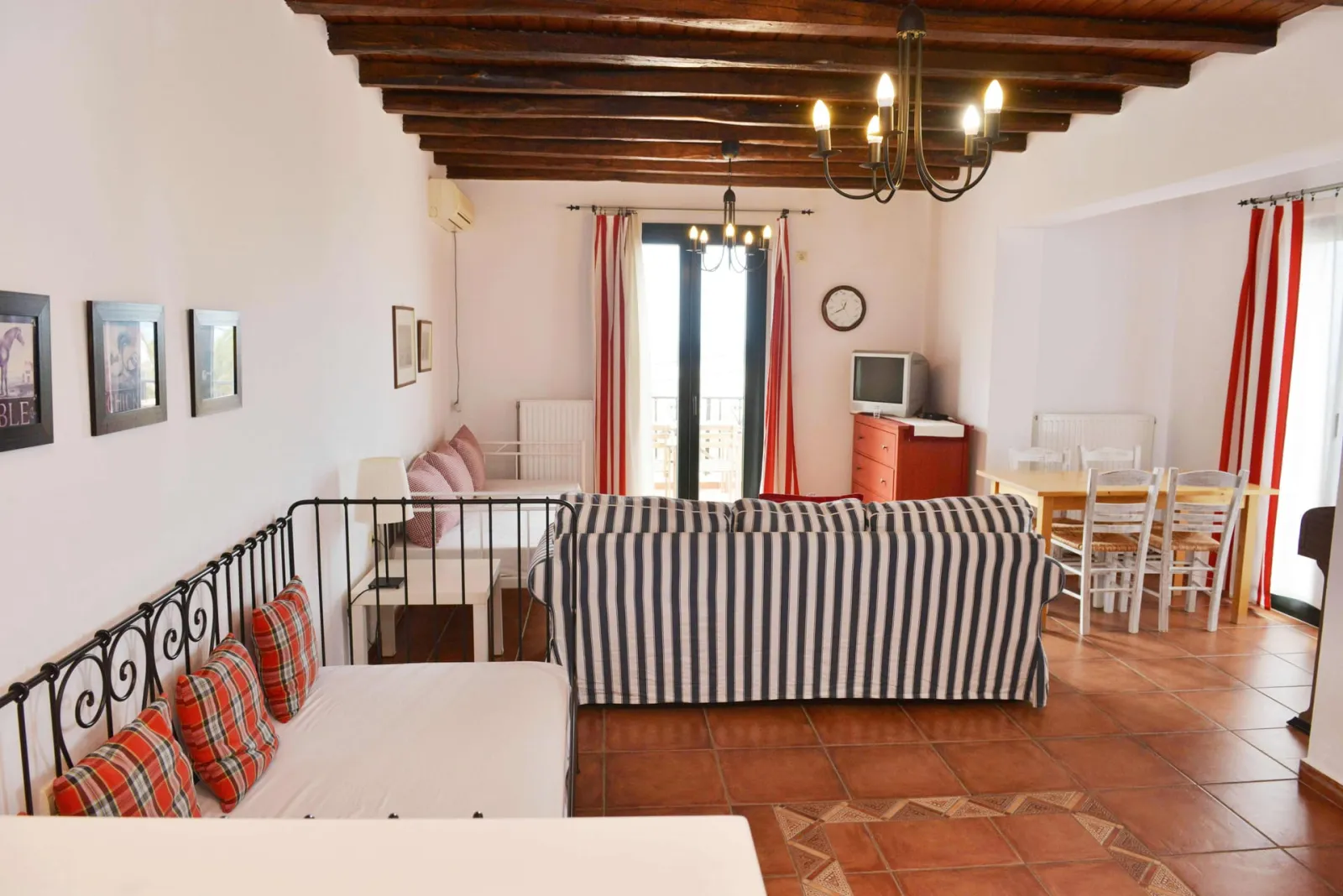 Two Bedroom Apartment - Town and Sea View