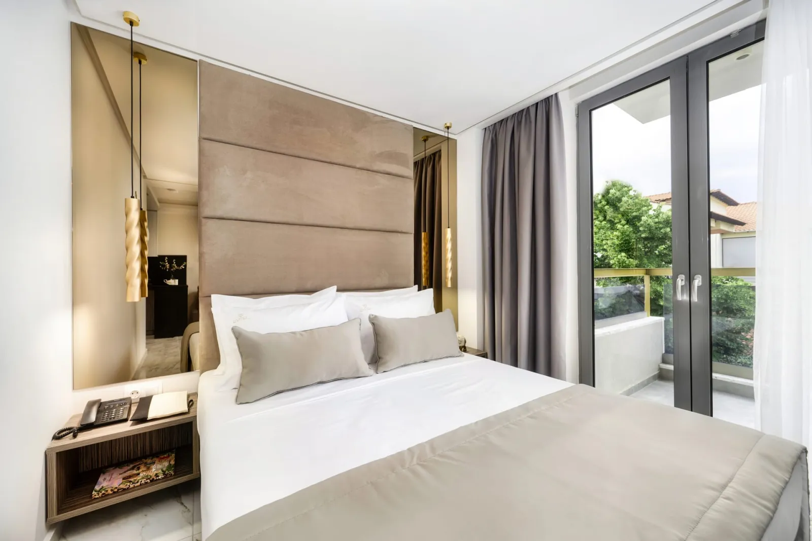 Deluxe Junior Suite