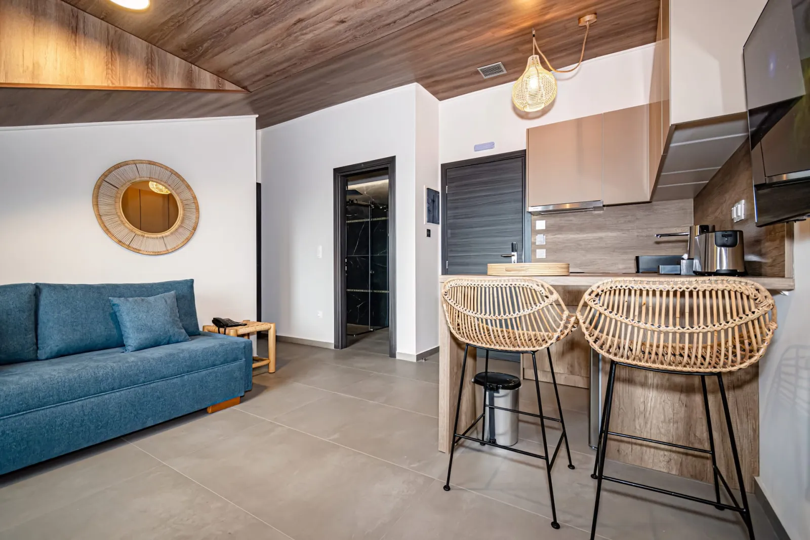 Deluxe Suite 2-Bedroom with Outdoor Jacuzzi
