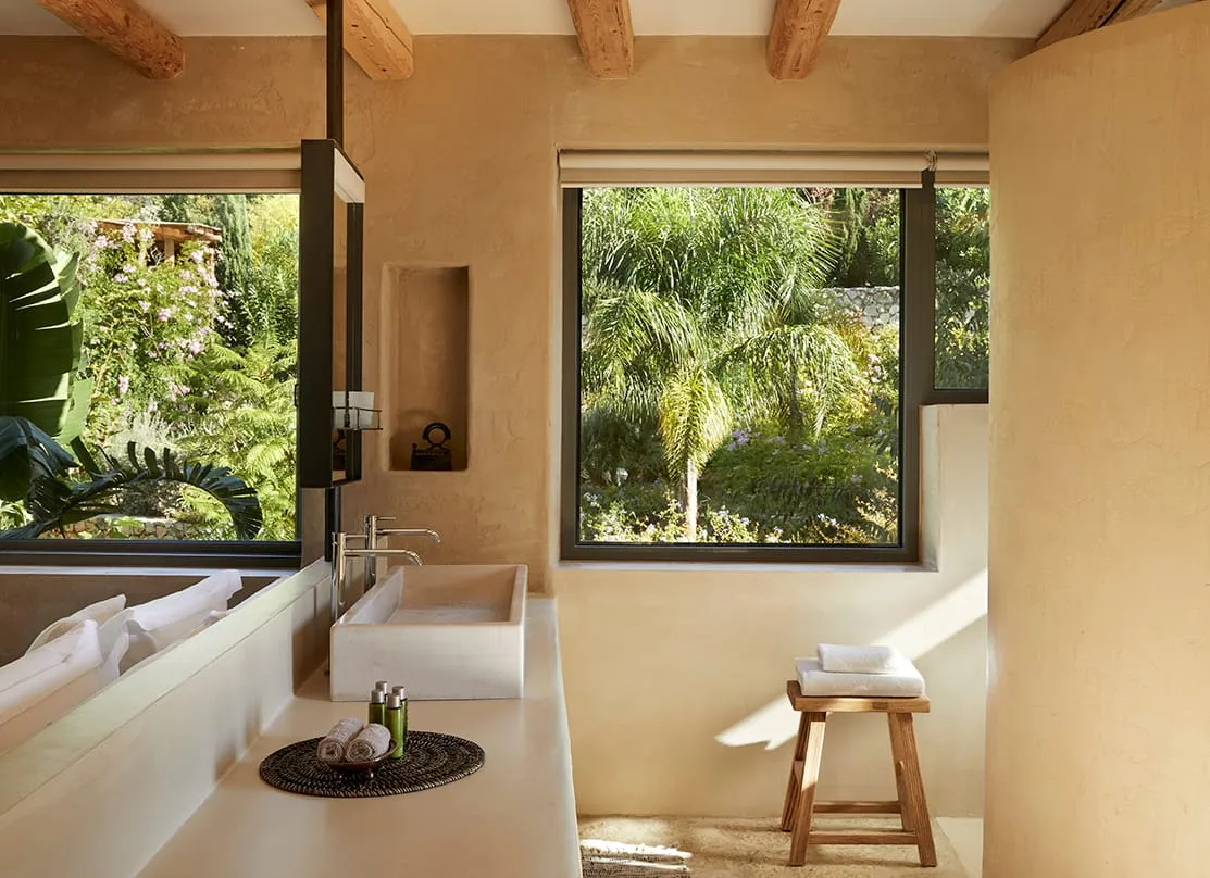 SUPERIOR RAW RETREAT (SIDE SEA VIEW)