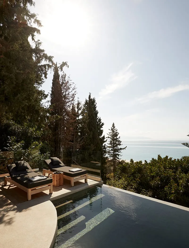 SUPERIOR RAW RETREAT WITH POOL