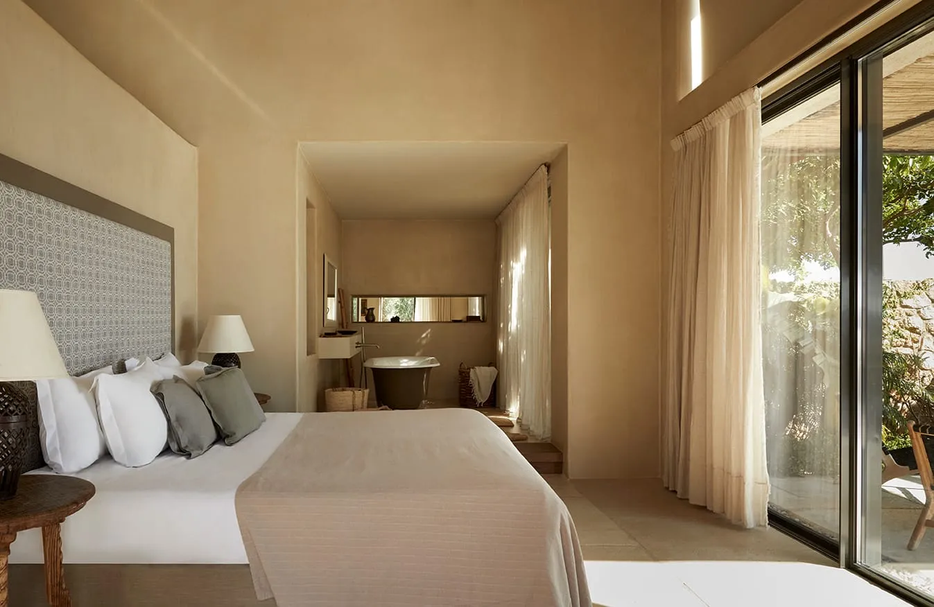 SUITE 100