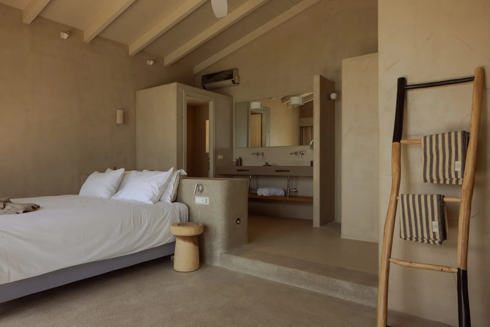 ONE BEDROOM VILLA