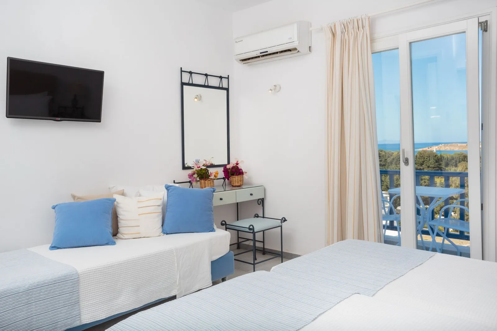 Triple Room Sea View