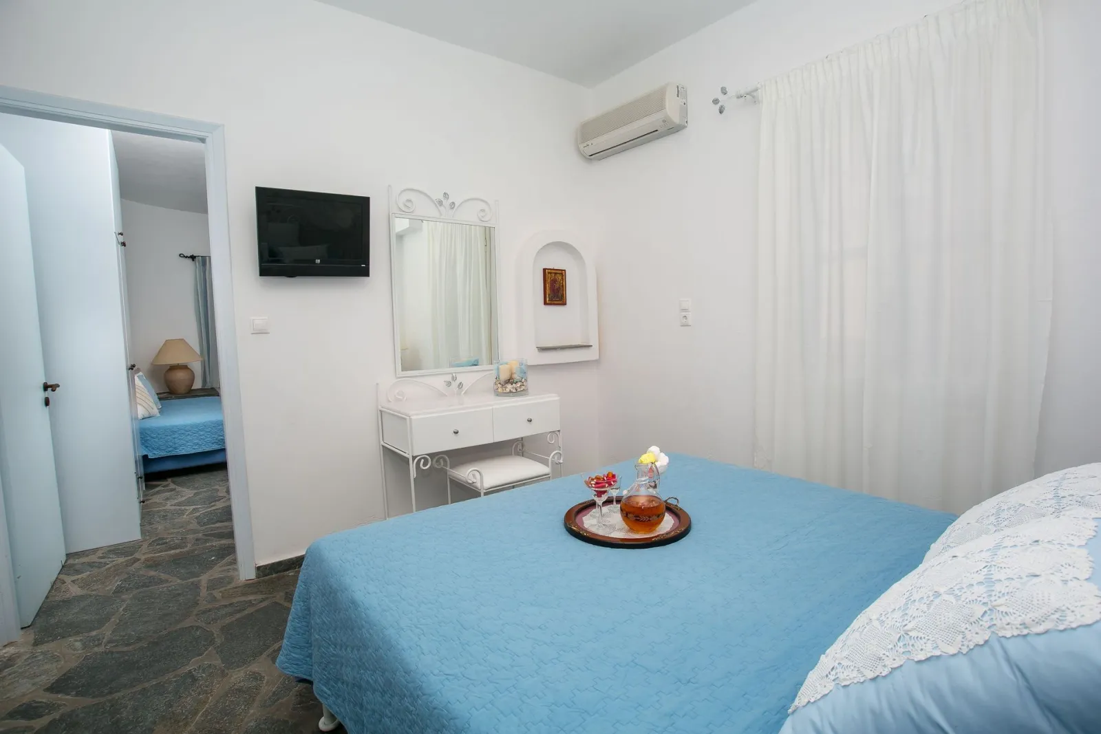 Two-Bedroom Suite Sea View