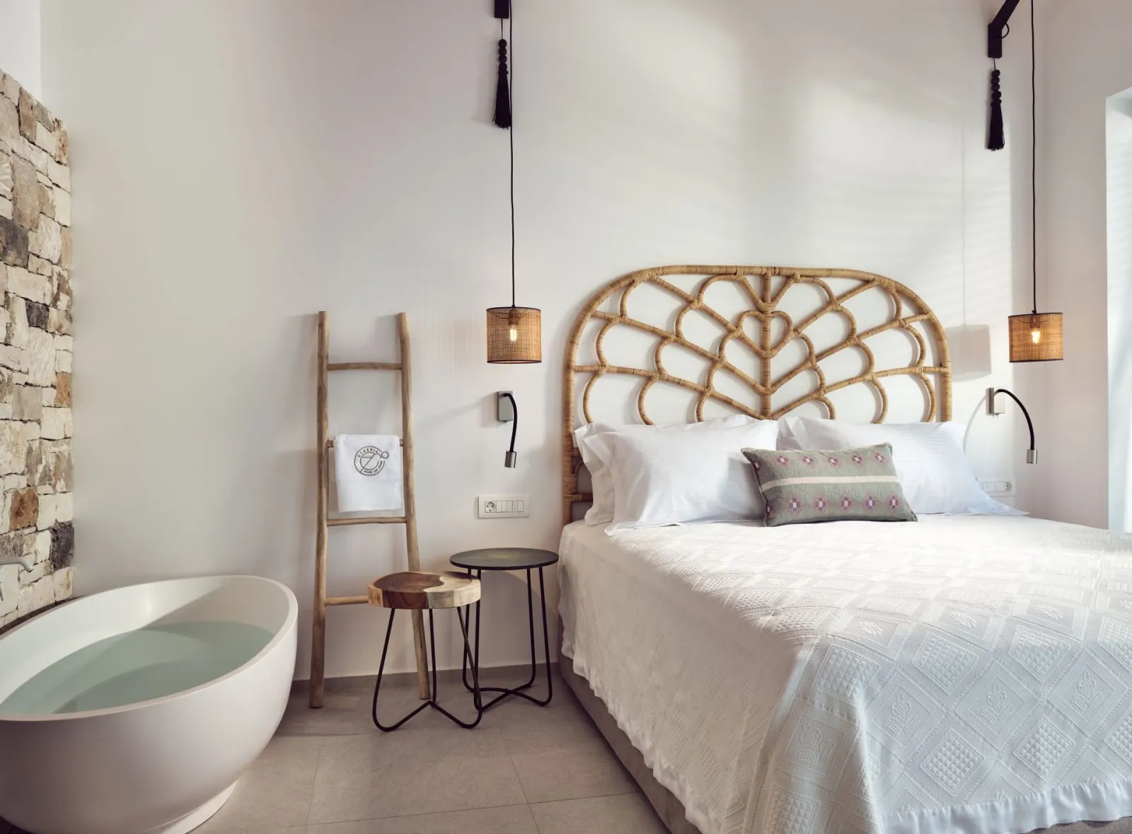 Jasmine Luxury Suite