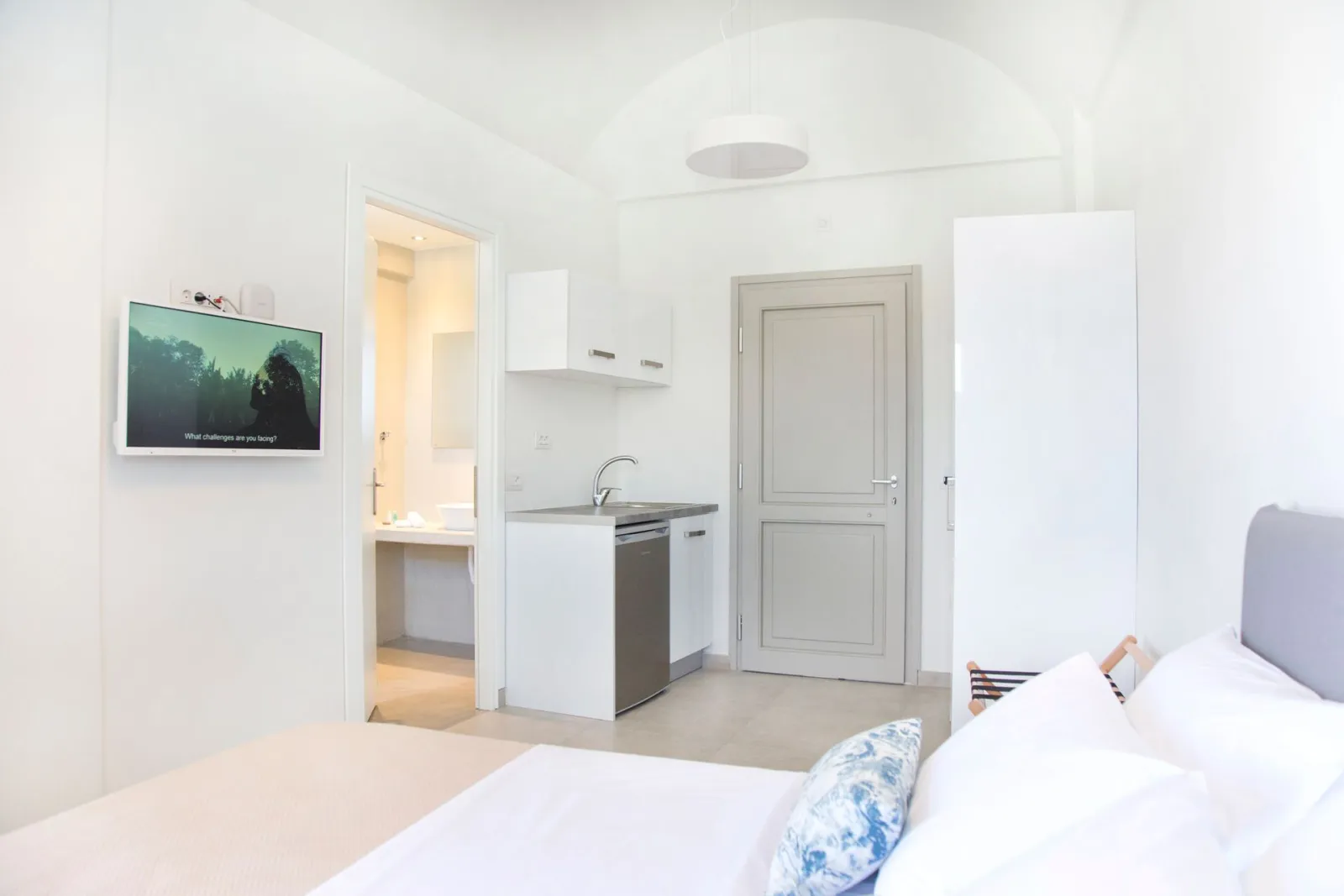 Honeymoon Jacuzzi Suite