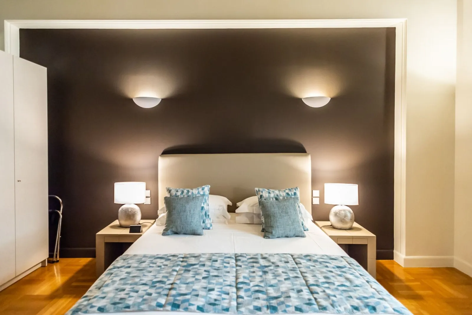Superior Suites