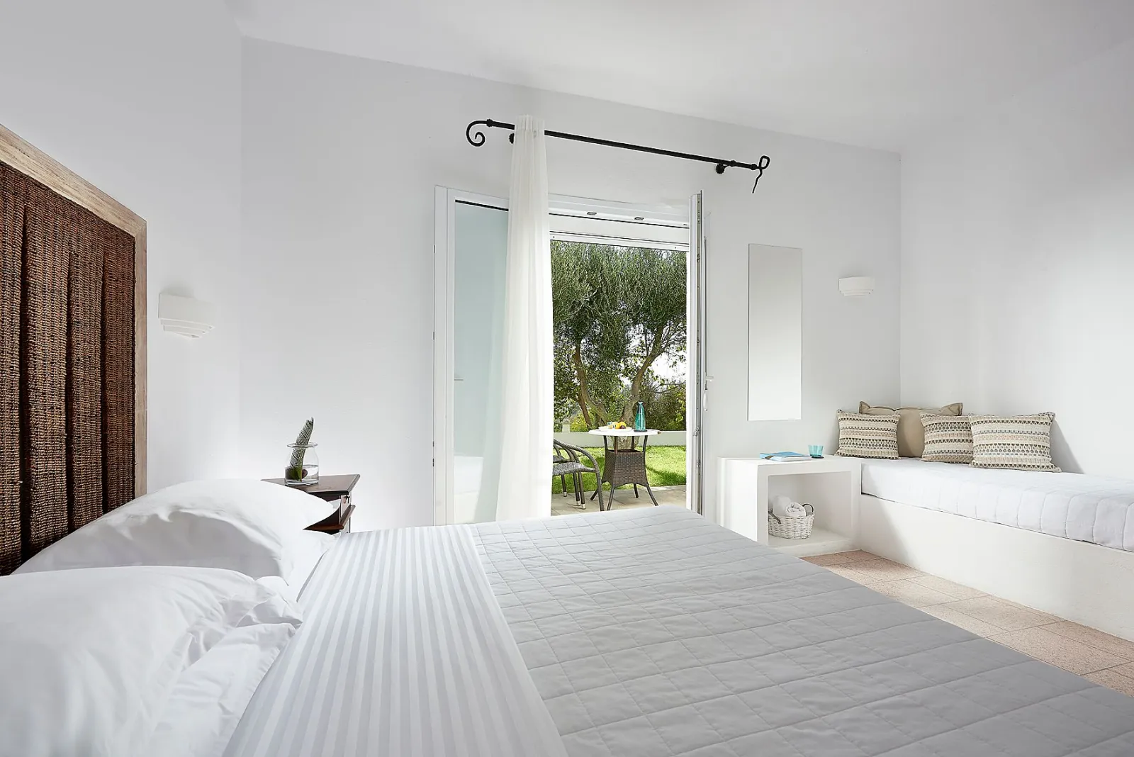Triple Room with Garden View