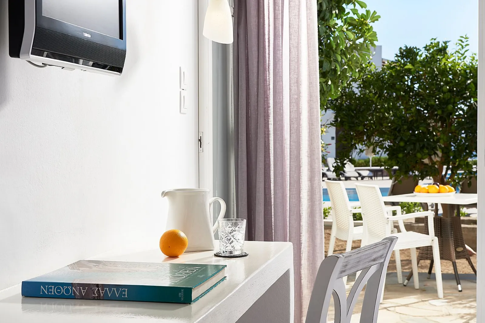 Superior Room with Pool View (Veranda)