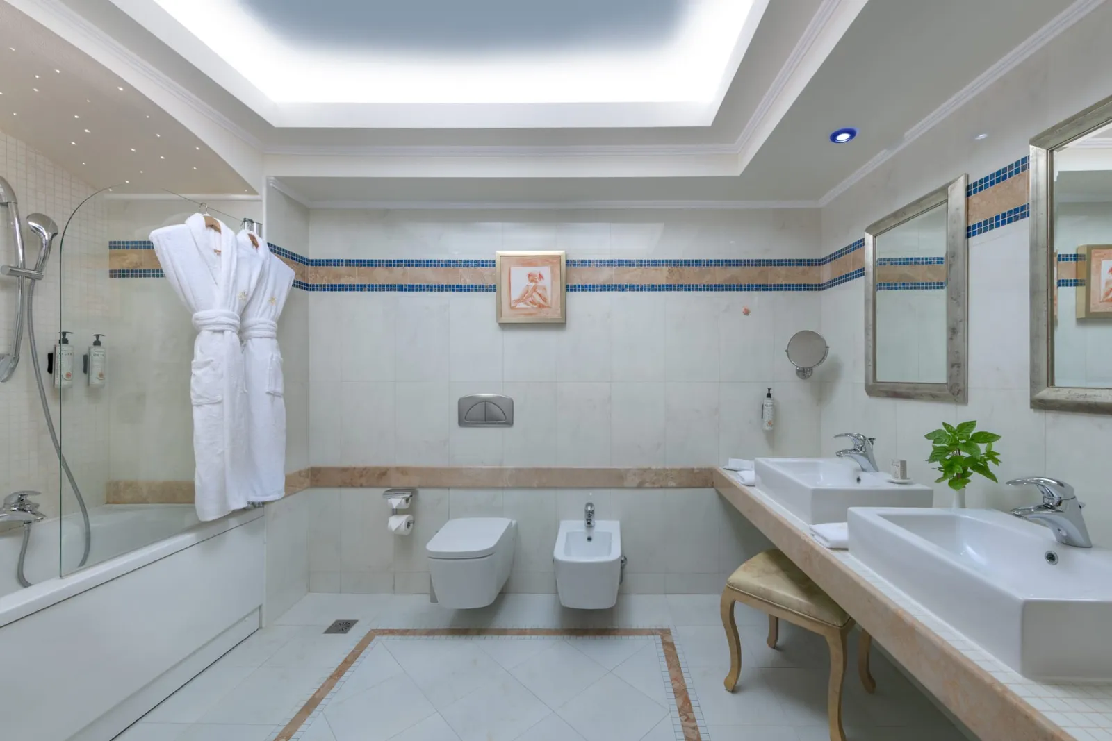 Superior Family Suite with Sea View