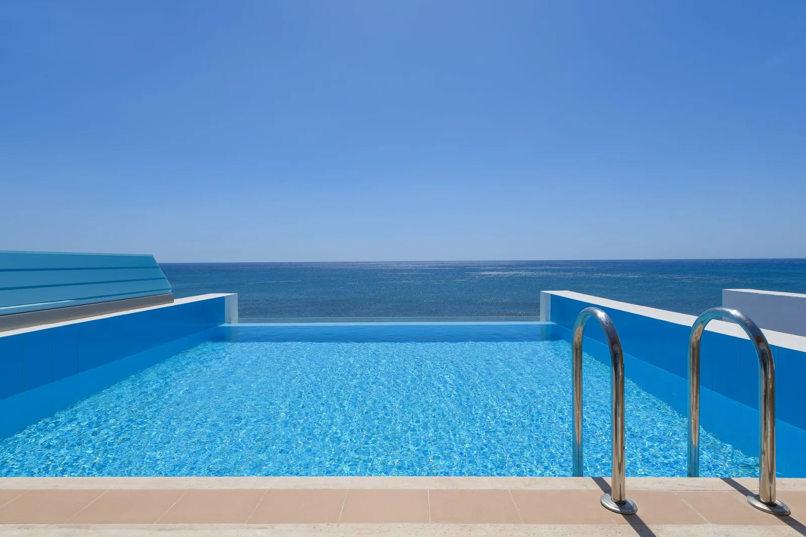 Platinum Beach Room Sea View with Personal Pool Signature Collection