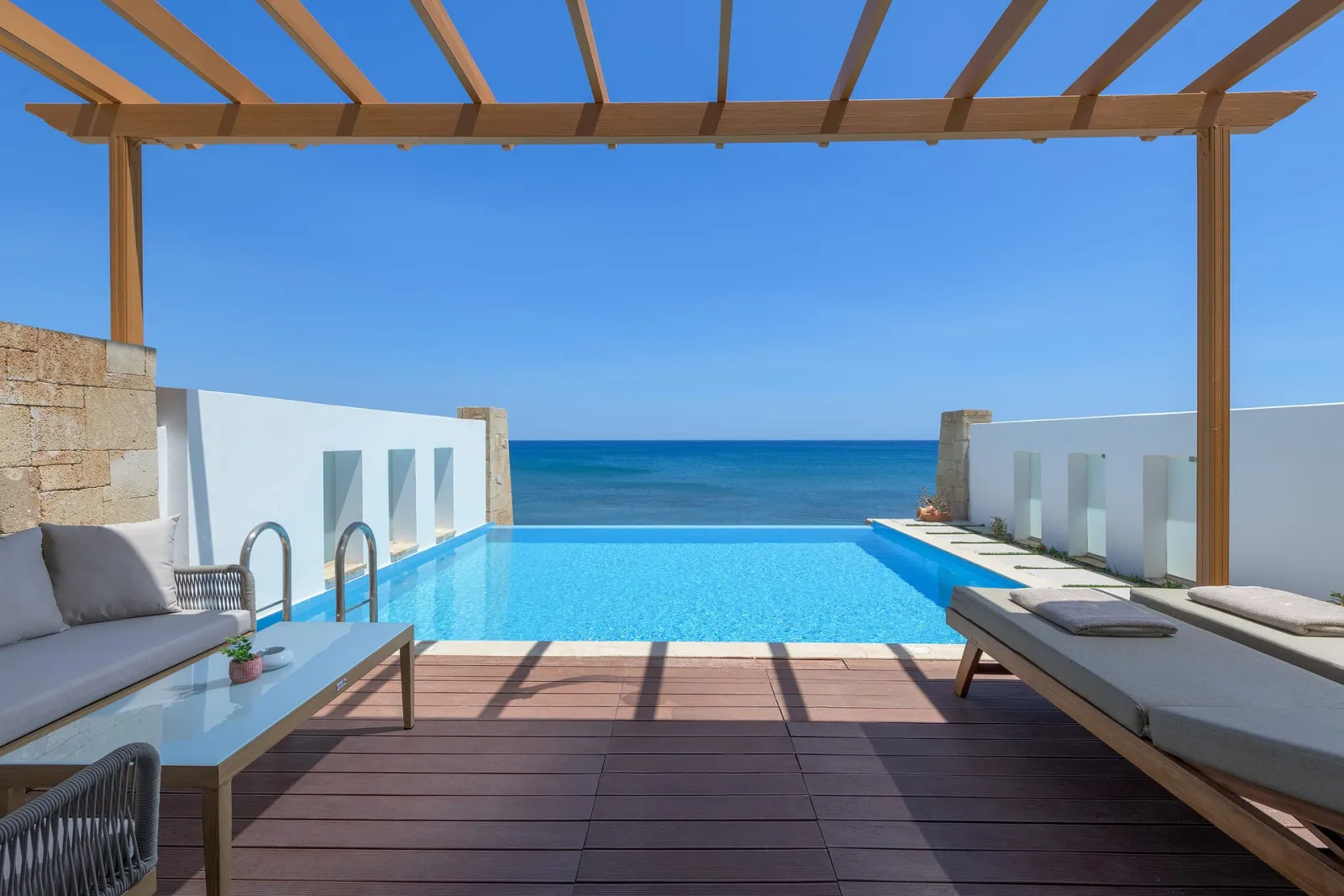 Platinum Beach Family Suite Sea View with Personal Pool Signature Collection