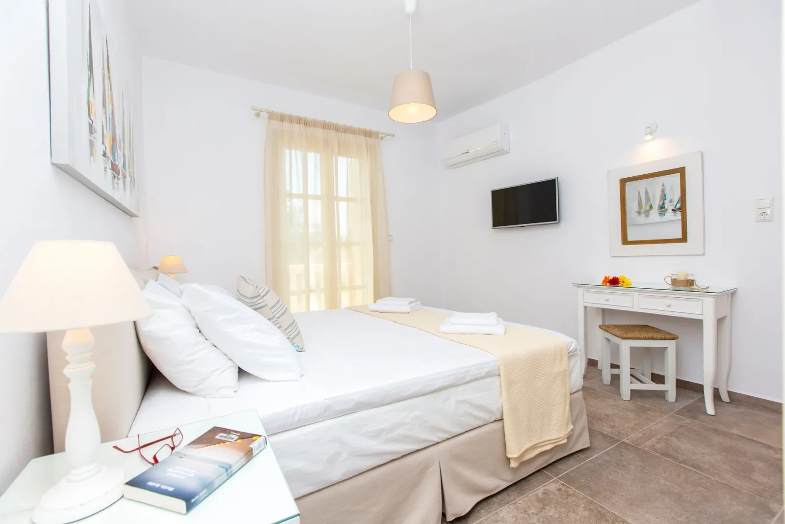 Superior One Bedroom Apartment with Balcony and Sea View