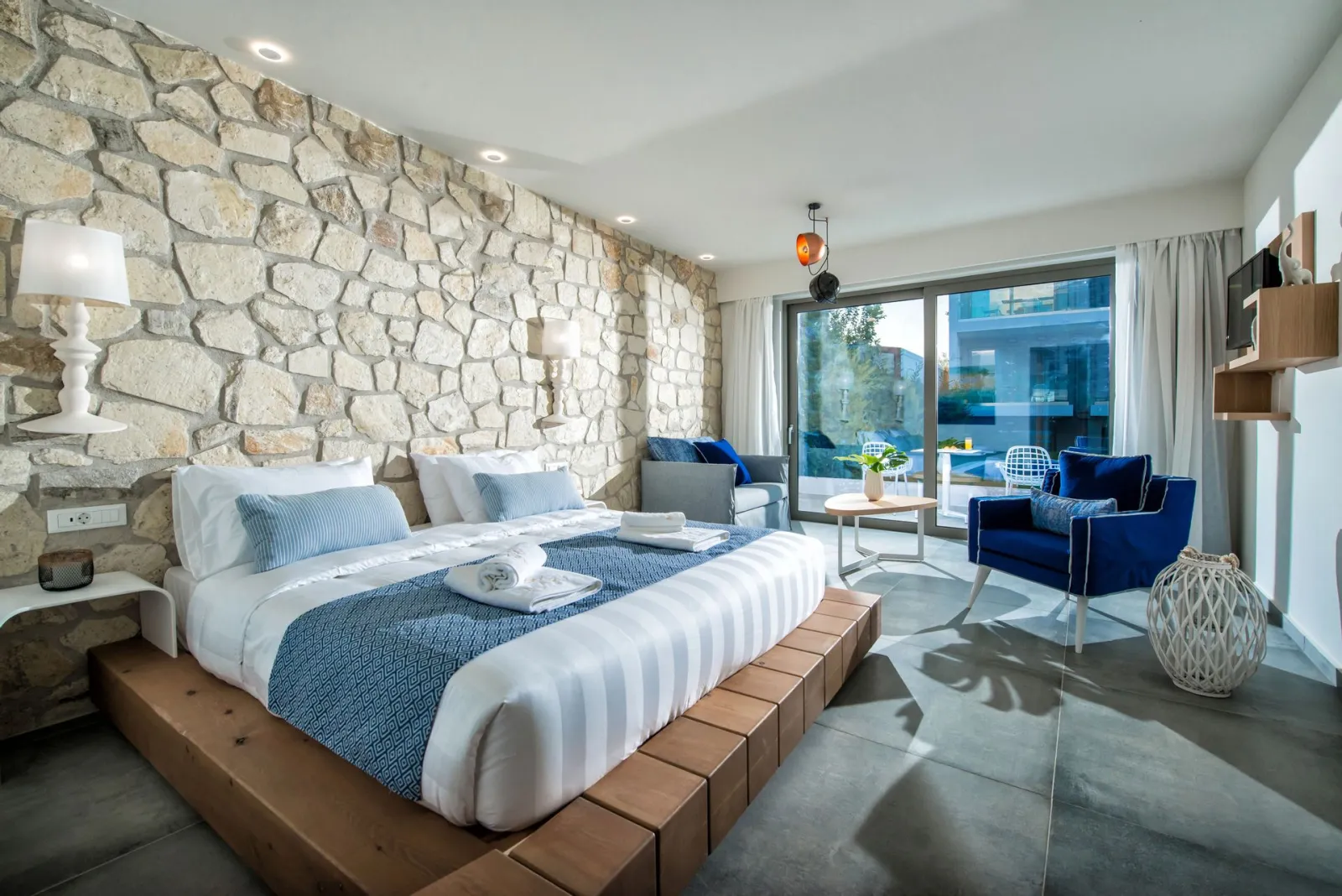 Deluxe Studio with Pool View