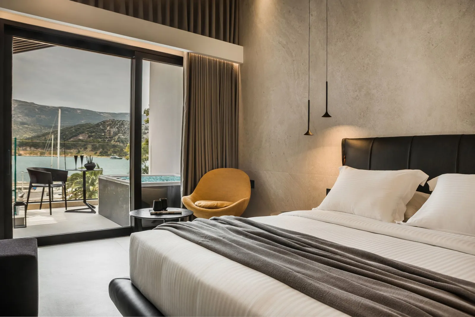 Superior Suite with Sea View and Private Jacuzzi