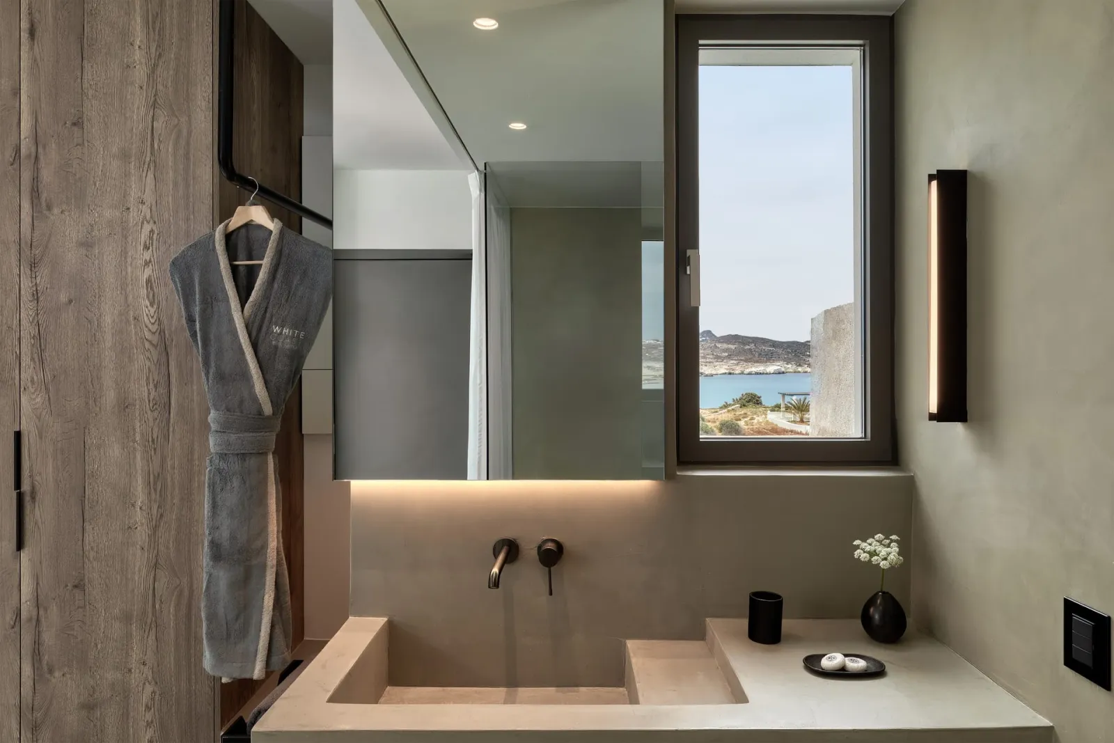 Superior Suite Horizon View with Private Chill Out Pool