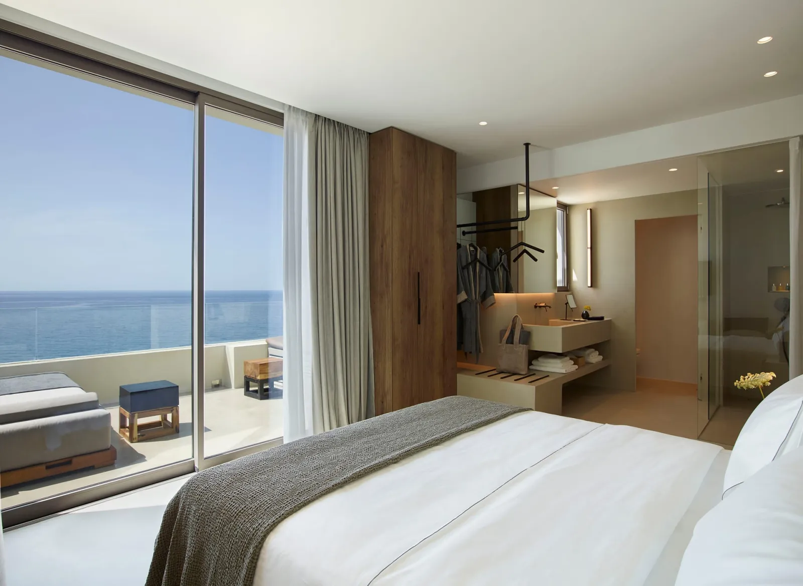 Superior Suite Sea view Plunge Pool