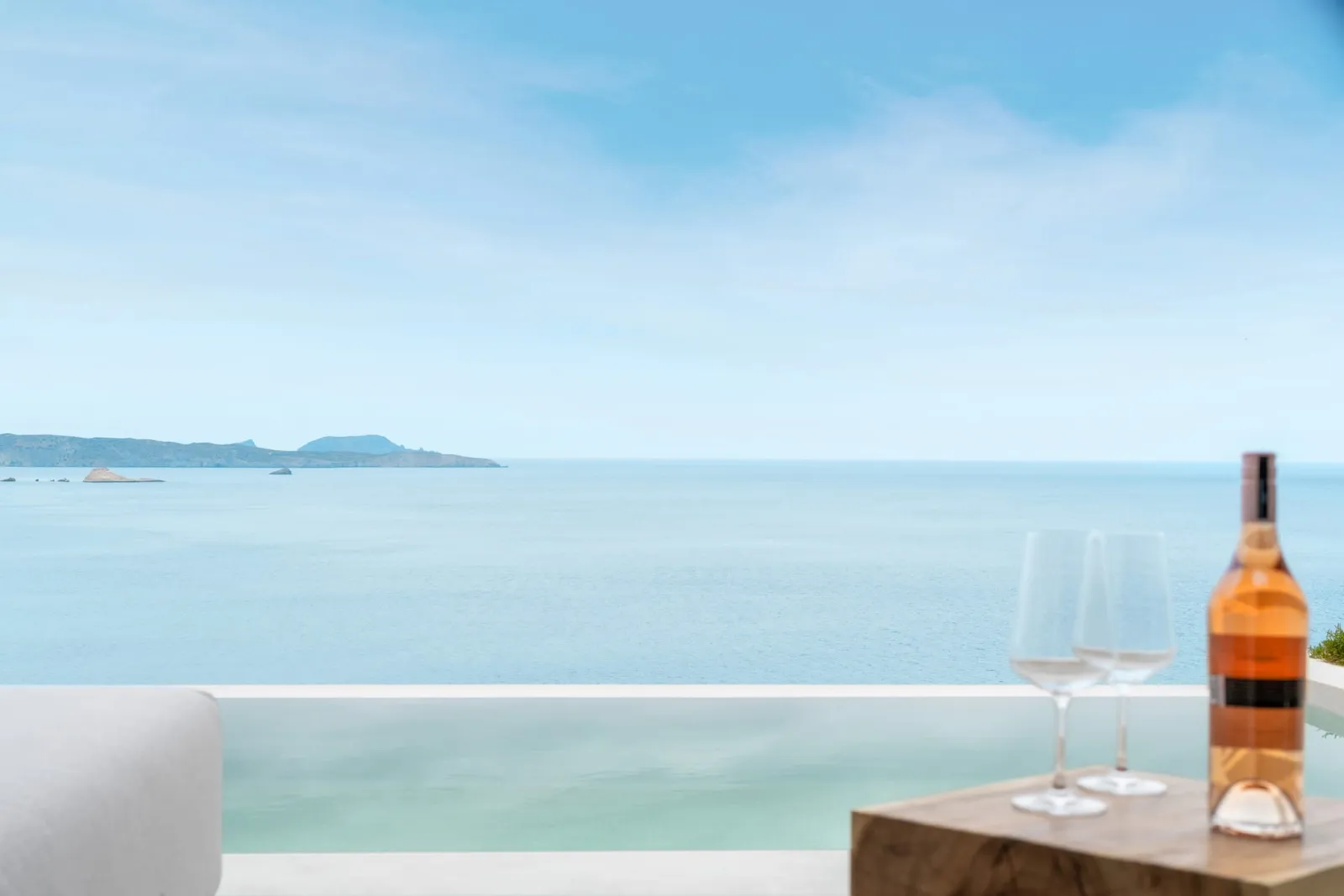 White Coast Suite Sea view Private Pool
