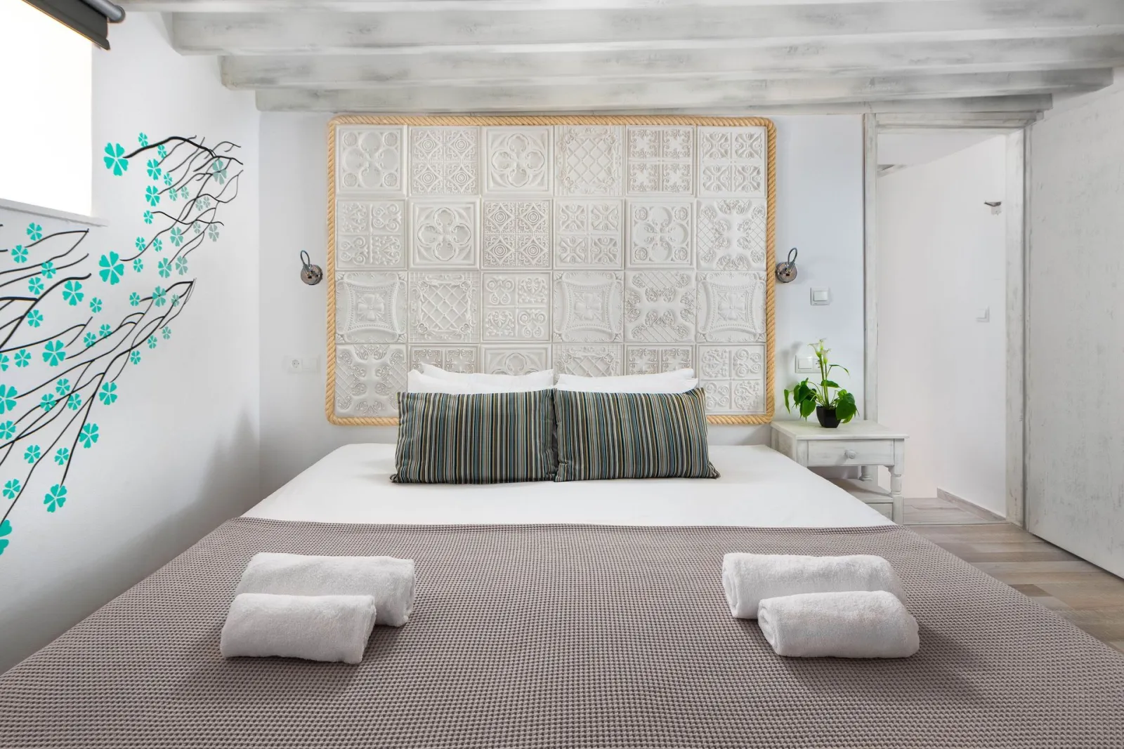 Aquamarine Suite