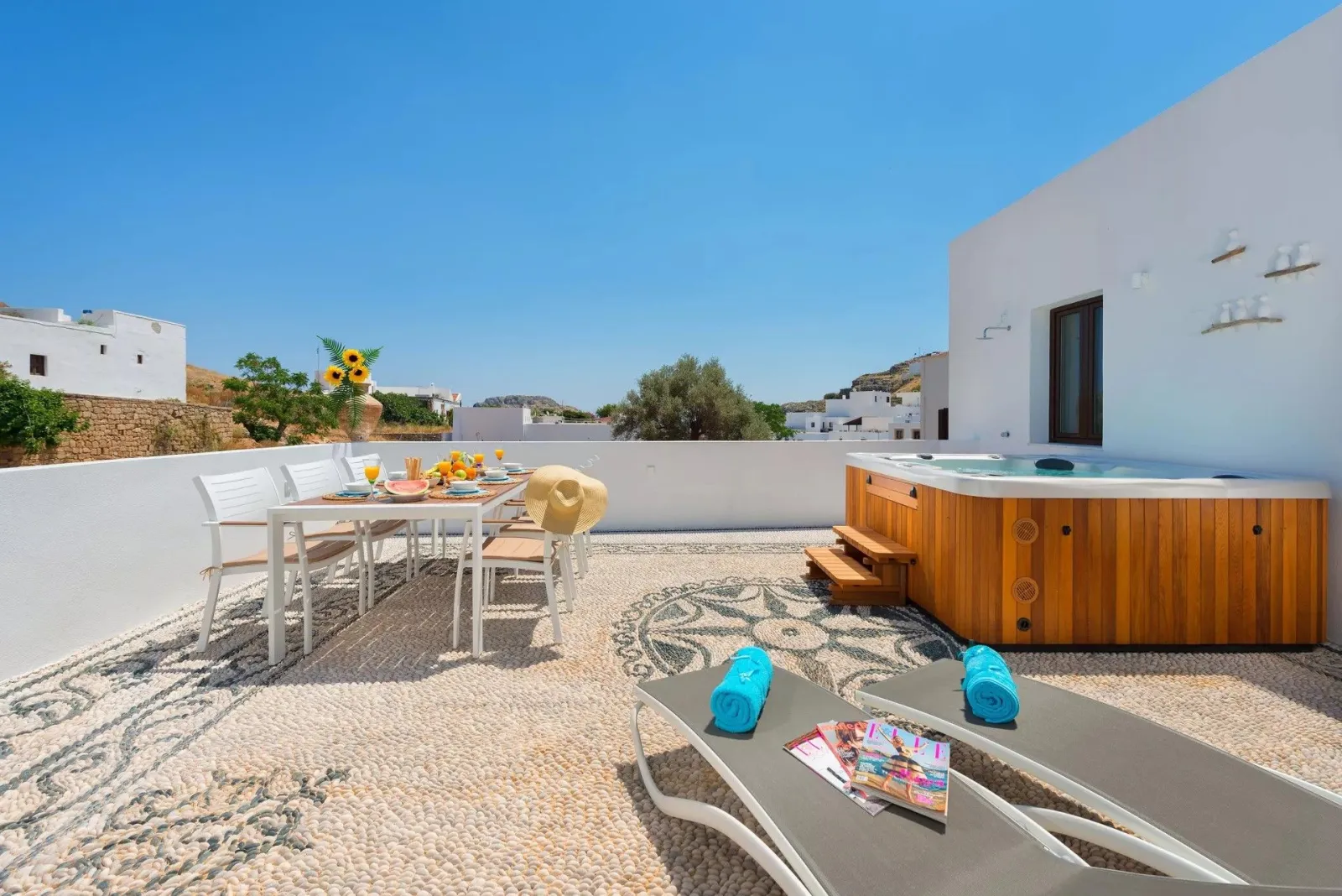 Villa & Suites (All Complex - 16 persons)