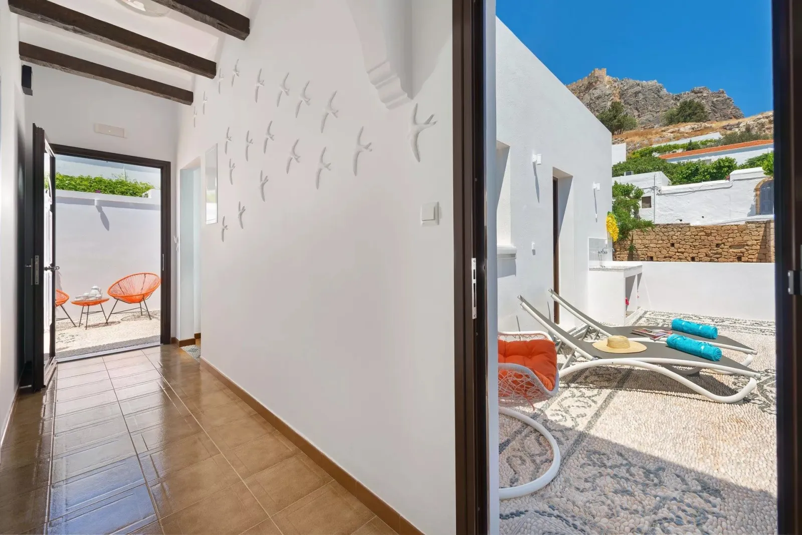 Villa & Suites (All Complex - 16 persons)