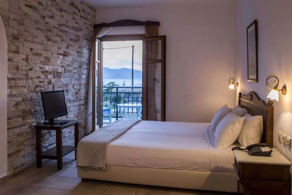 Double or Twin Sea View Upper Floor