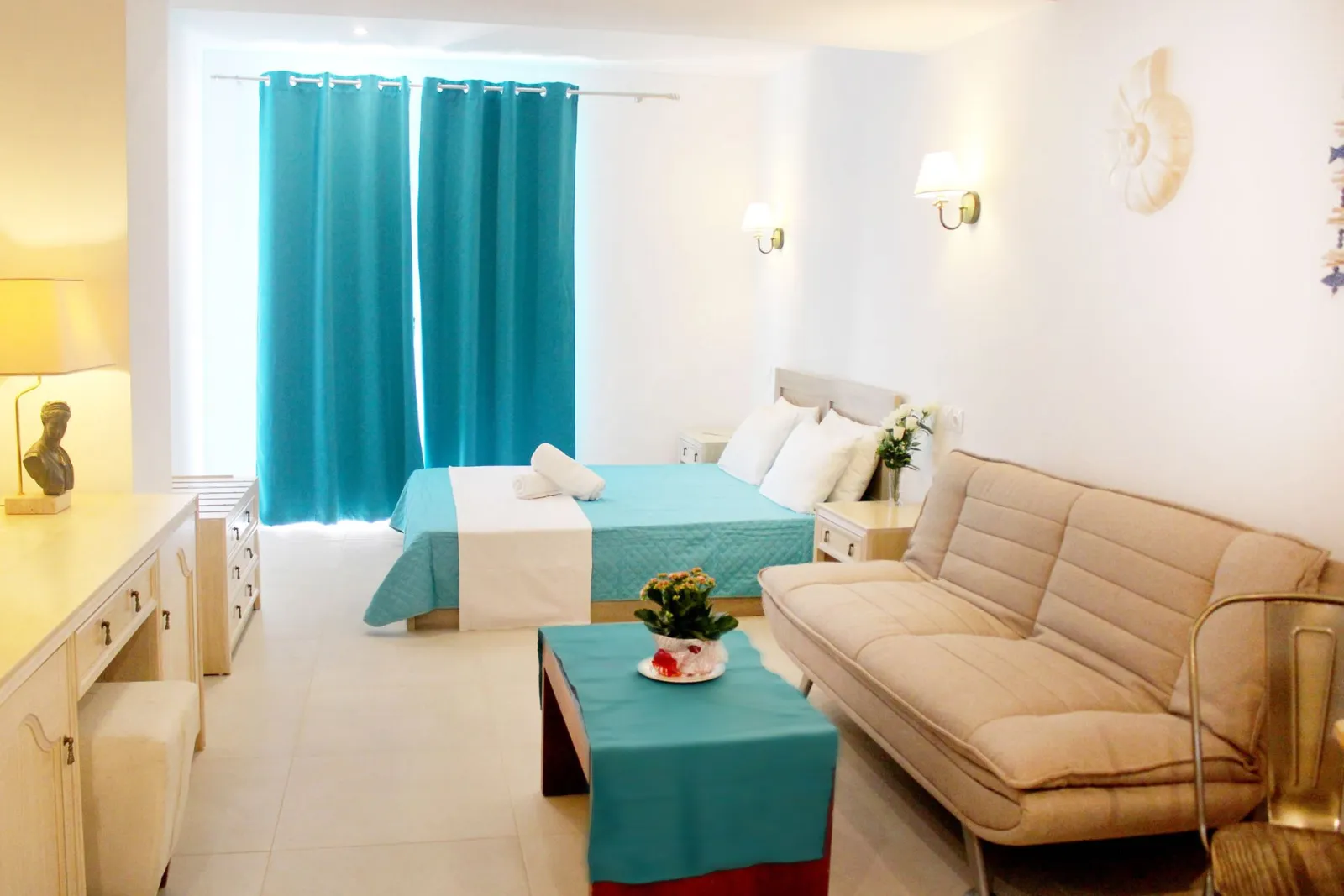 Deluxe Apartment