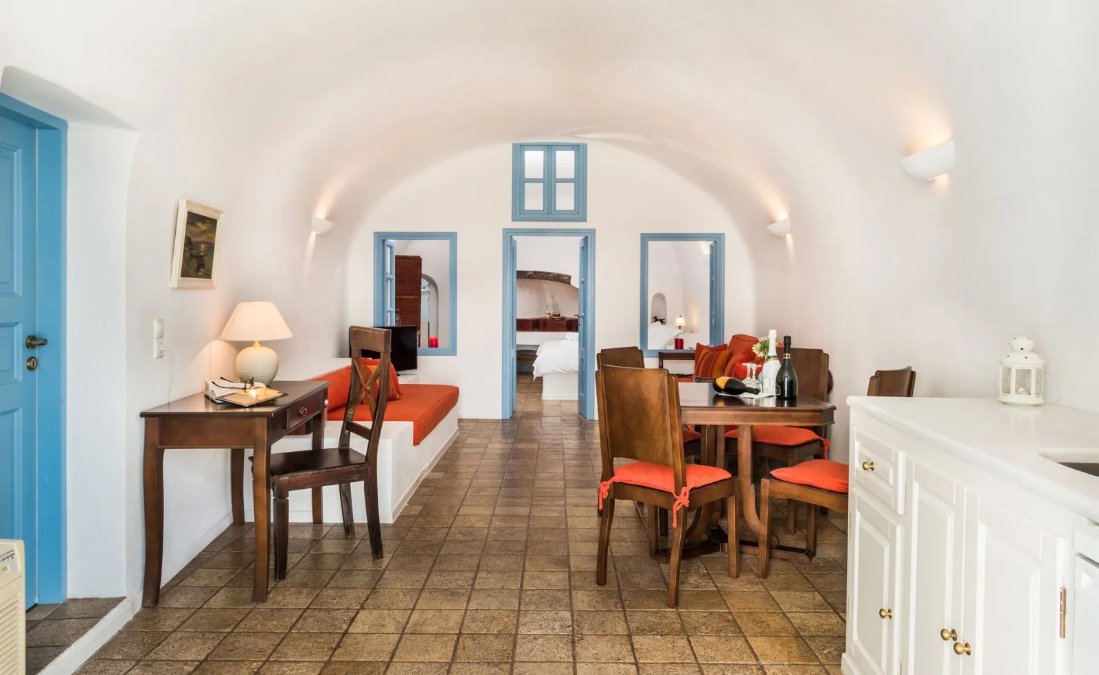Junior Suite with Caldera View